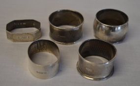 5 silver napkin rings, total approx weight 2.