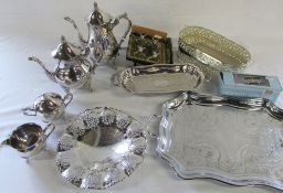 Selection of silver plate inc tea service