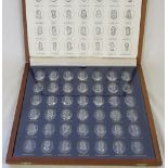 Cased set of Royal Crystal Cameos by Danbury Mint (approx 5 af)
