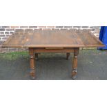 Early 20th century draw leaf table