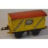 Hornby Fyffes Bananas van