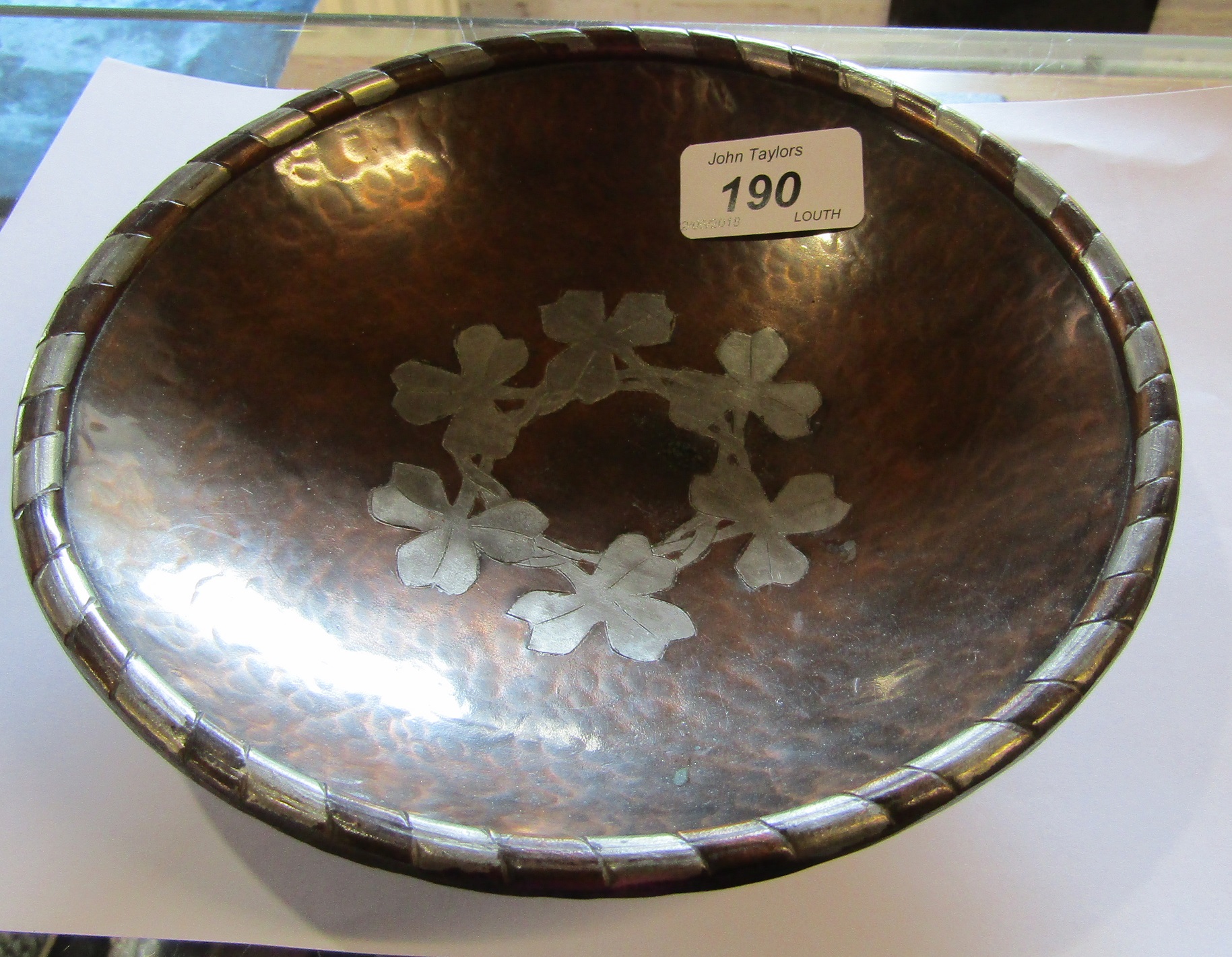 Arts & Crafts copper and pewter banded bowl with central clover motif, - Image 2 of 6