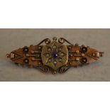 9ct gold Edwardian bar brooch with pearl and imitation sapphire, Chester 1904, approx weight 3.