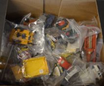 Box of loose die cast vehicles,