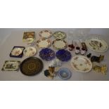 Various ceramics including Wedgwood jasperware plate, Masons plate,