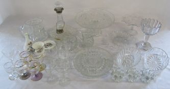 Selection of glassware inc cake stand,