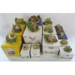 15 boxed Lilliput Lane cottages inc Collectors Club - The Pottery, Woodman's Cottage,