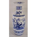 Large blue and white oriental style vase H 59 cm