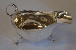 Small silver sauce boat, Chester, total approx weight 2.
