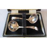 Boxed pair of small silver sauce ladles Sheffield 1971 weight 1.