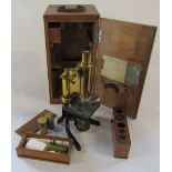 Cased E Leitz Wetzlar no 52700 brass microscope