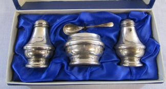 Cased silver cruet set Birmingham 1988 total weight 1.