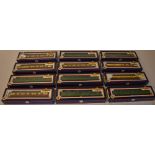 12 Bachmann boxed carriages