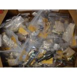 Box of loose Star Wars figures,