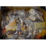 Box of loose Star Wars figures,