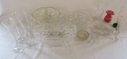 Assorted glassware inc cut glass bowl etc