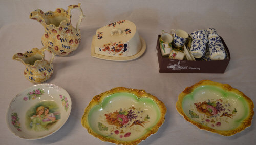 Various ceramics including 2 jugs