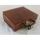 Spanish leather vanity case with protective cloth bag