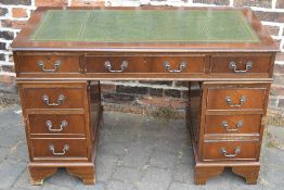 Reproduction pedestal desk