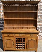 Reproduction Georgian oak dresser 152cm x 208cm