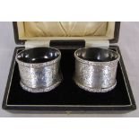 Cased pair of silver napkin rings Chester 1912 weight 2.