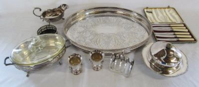 Assorted silver plate inc toast rack,