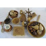 Various treenware inc turned fruit and bowls,