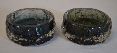 Pair of Whitefriars style textured glass ashtrays