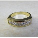 14ct gold ring with cubic zirconia size M weight 4.