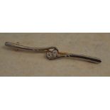 15ct gold and twin diamond twist brooch, total approx weight 3.