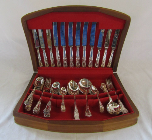 Silver plated canteen of cutlery