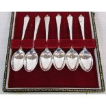 Cased set of silver spoons Birmingham 1965 weight 2.