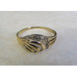9ct gold ring with diamond accents size Q weight 1.