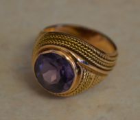 Tested as a minimum of 9ct gold and synthetic alexandrite unisex ring, total approx weight 8.