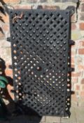 Cast iron table top