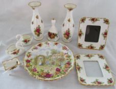 Royal Albert 'Old Country Roses' ceramics including photo frames