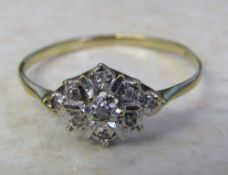 9ct gold diamond cluster ring weight 1 g size P/Q