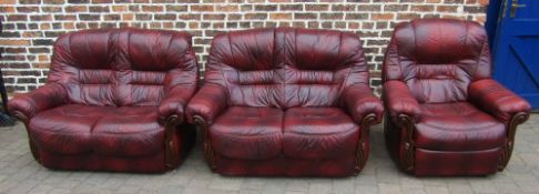 2 two seater leather and wood sofas with a reclining chair (handle af)