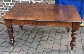 Victorian dining table on turned legs