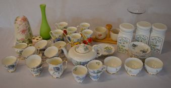 Quantity of ceramics including Paragon