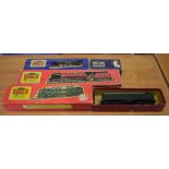 Vintage Hornby Dublo locomotives with tatty boxes including 2232 Co-Co Diesel Electric locomotive