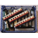 Quantity of OO gauge railway carriages,