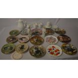 Quantity of collectors plates,