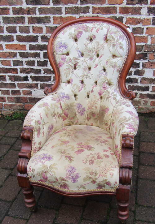 Late Victorian button back arm chair with high back