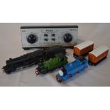 Hornby 48094 locomotive and tender,