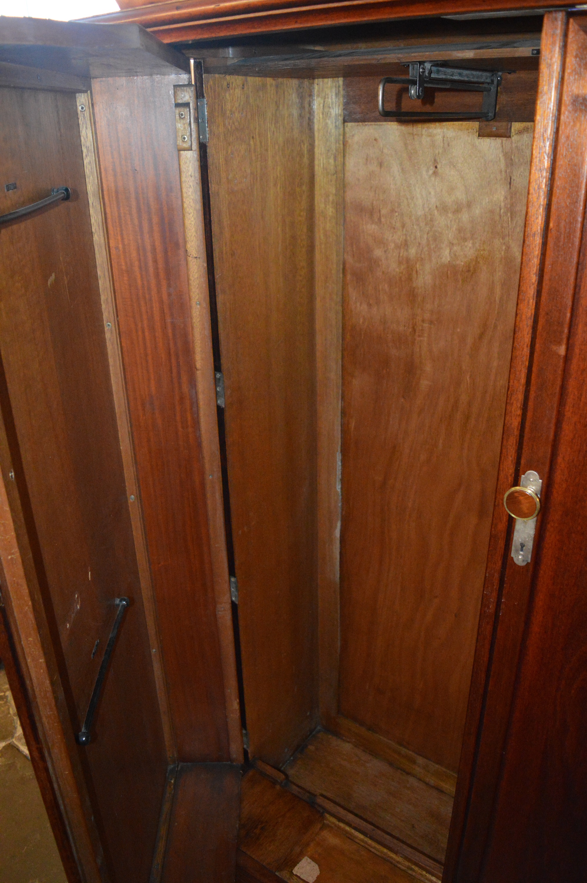 Mahogany fitted thick door Compactom wardrobe Ht 175cm W 128cm - Image 13 of 14