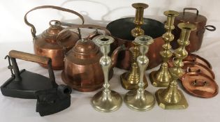 Old brass & copper ware including kettles,