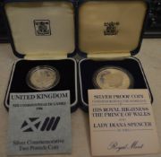 UK 1986 silver commemorative two pound coin and silver proof coin commemorating the marriage of the