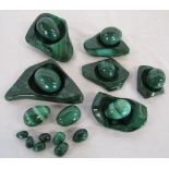 Quantity of Malachite polished eggs and stands (largest egg L 6 cm)