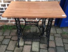 Singer treadle table